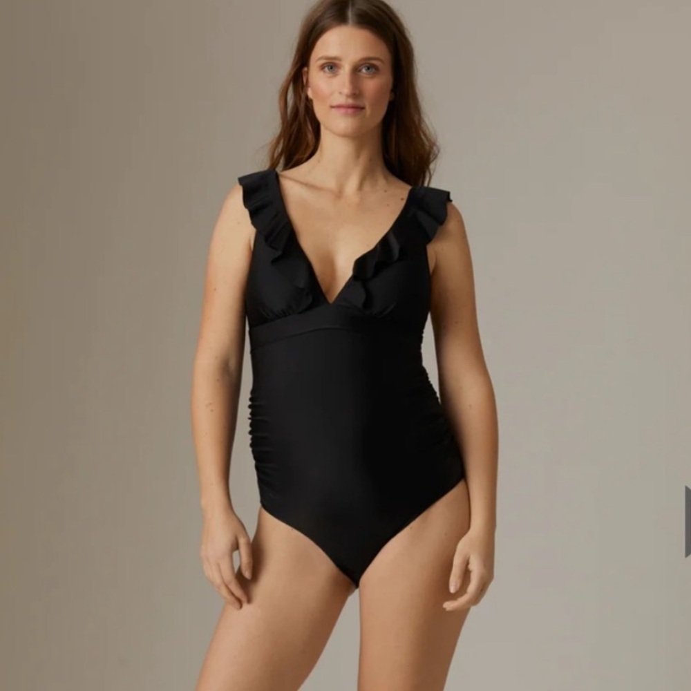 A Pea in the Pod Black size Large Swimsuit